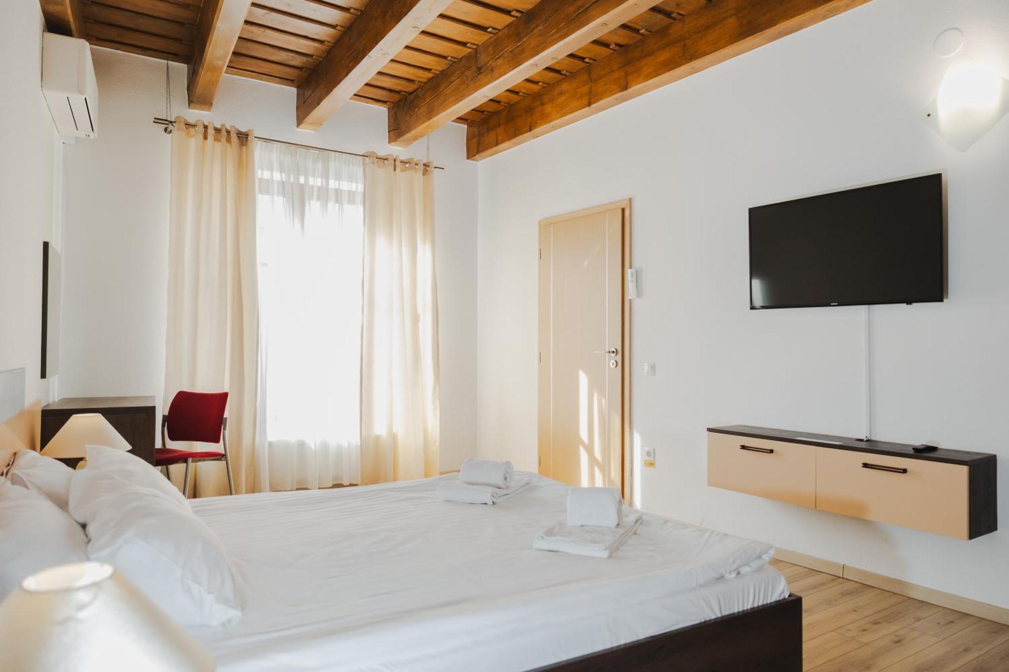 Casa Nicolae Luxury Suites Сибиу Екстериор снимка