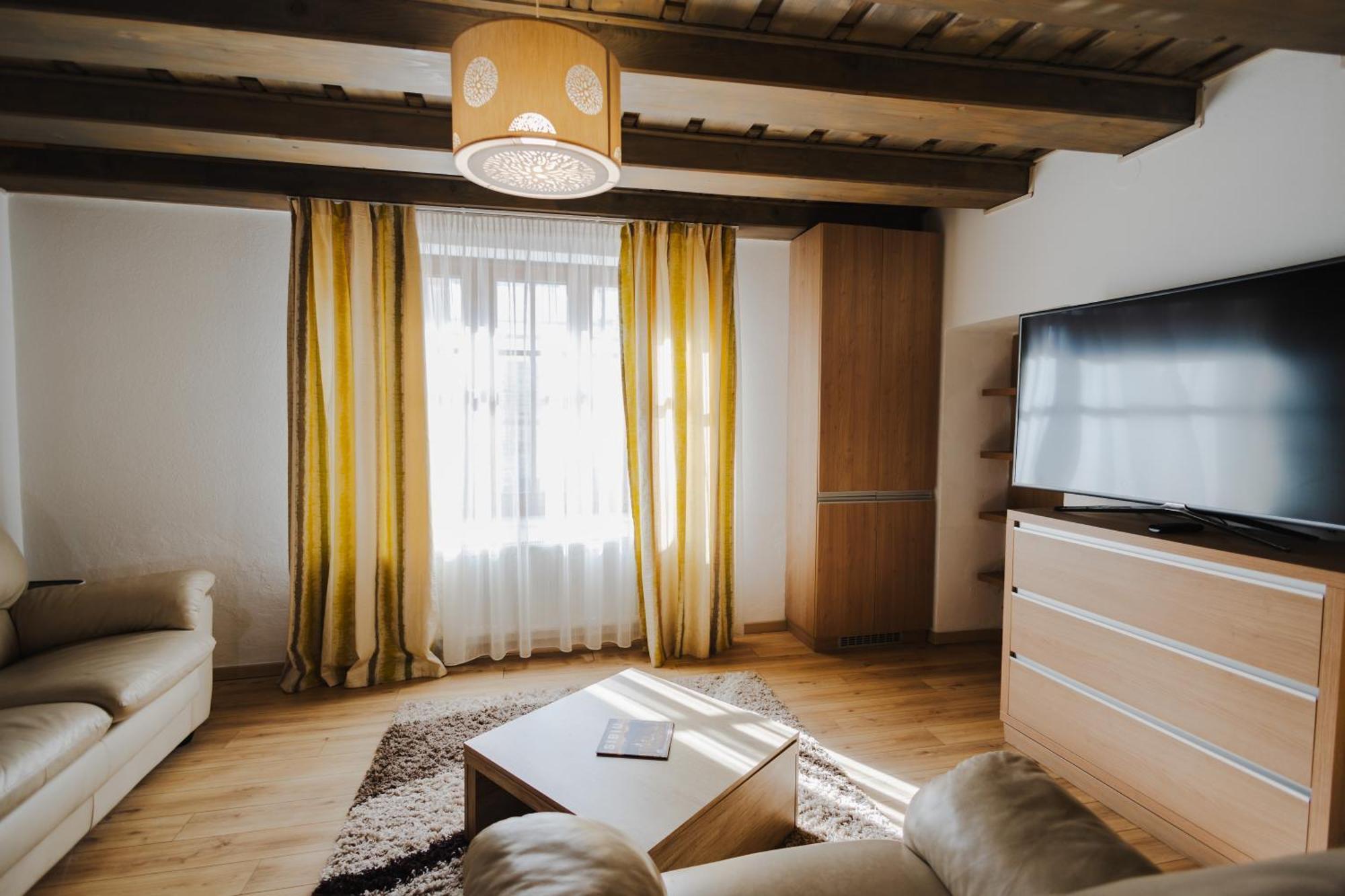 Casa Nicolae Luxury Suites Сибиу Екстериор снимка