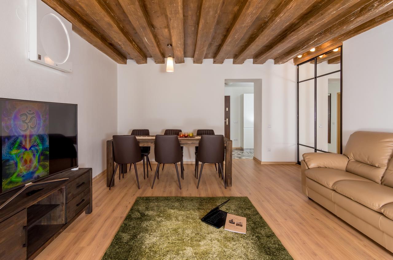 Casa Nicolae Luxury Suites Сибиу Екстериор снимка